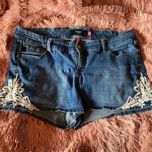 Torrid Denim Stretch Crochet Shorts 18